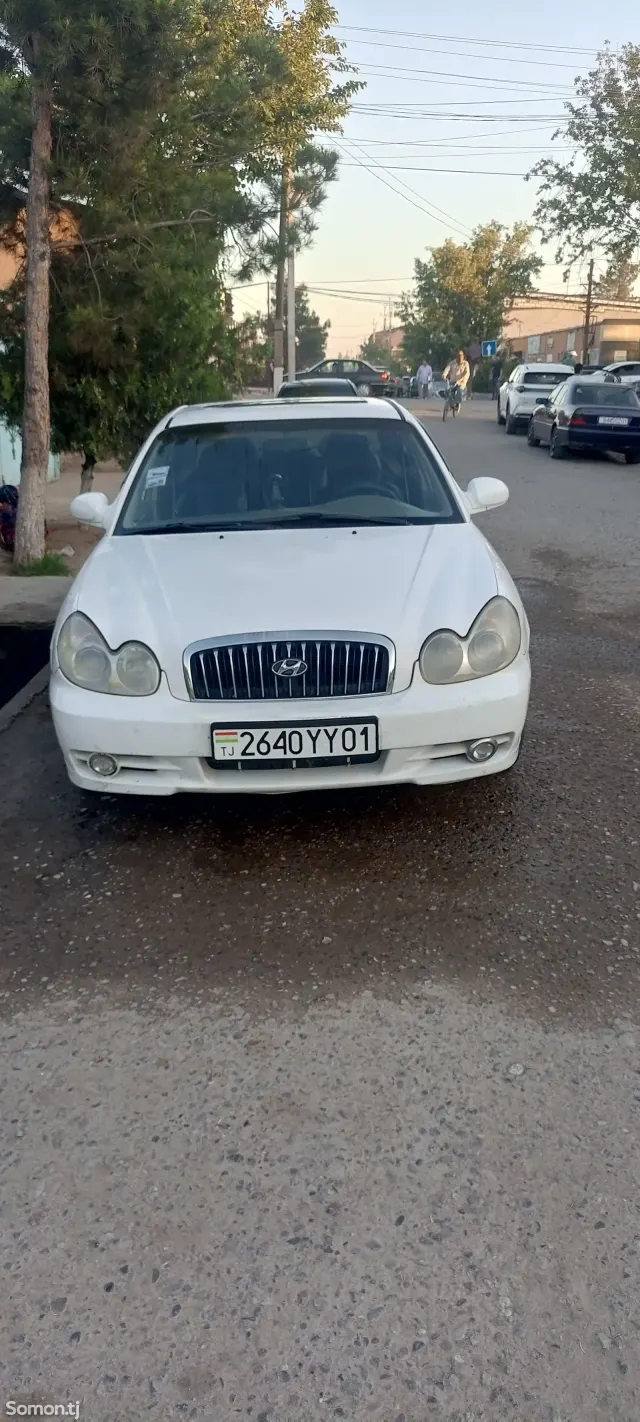Hyundai Avante 2002 · 1.8 MT