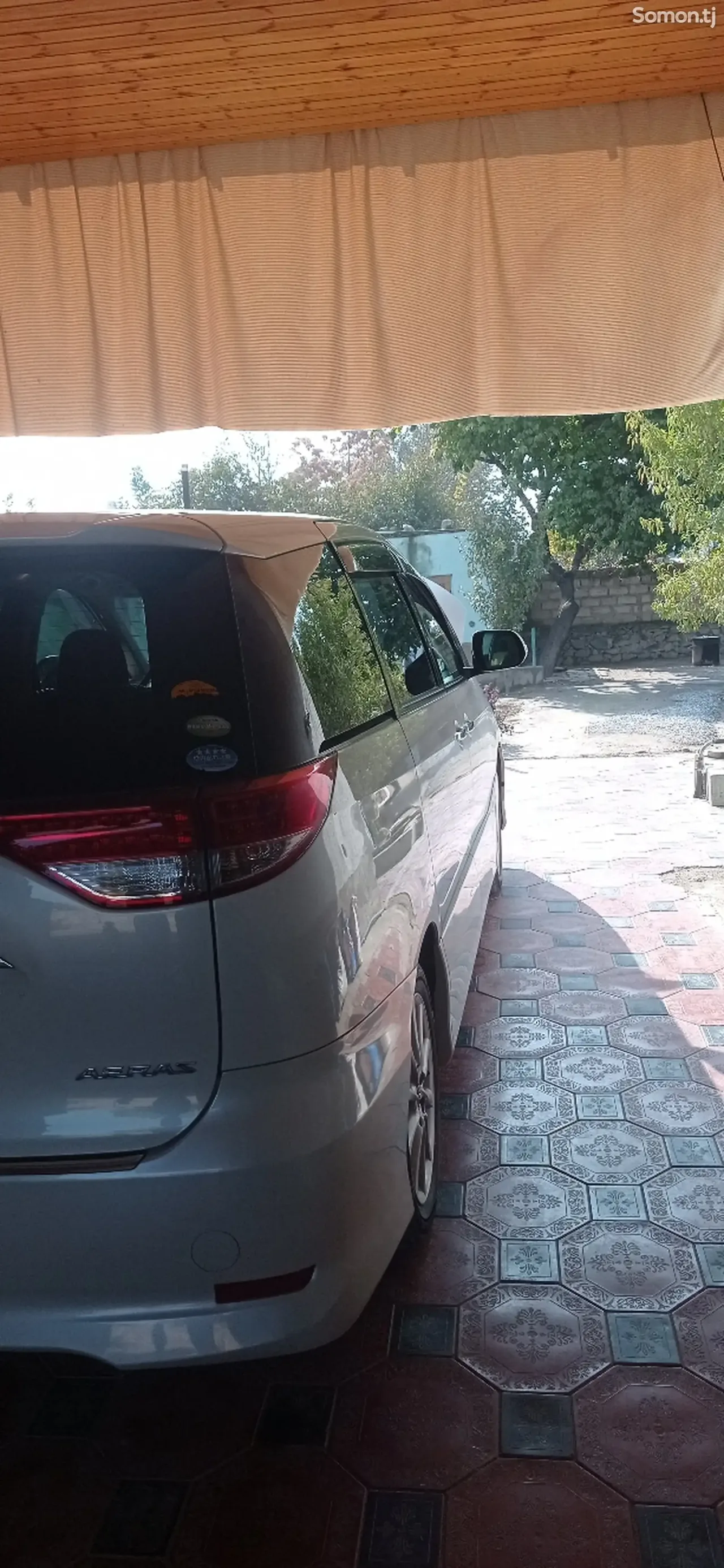 Toyota Estima 2009 · 2.4 AT
