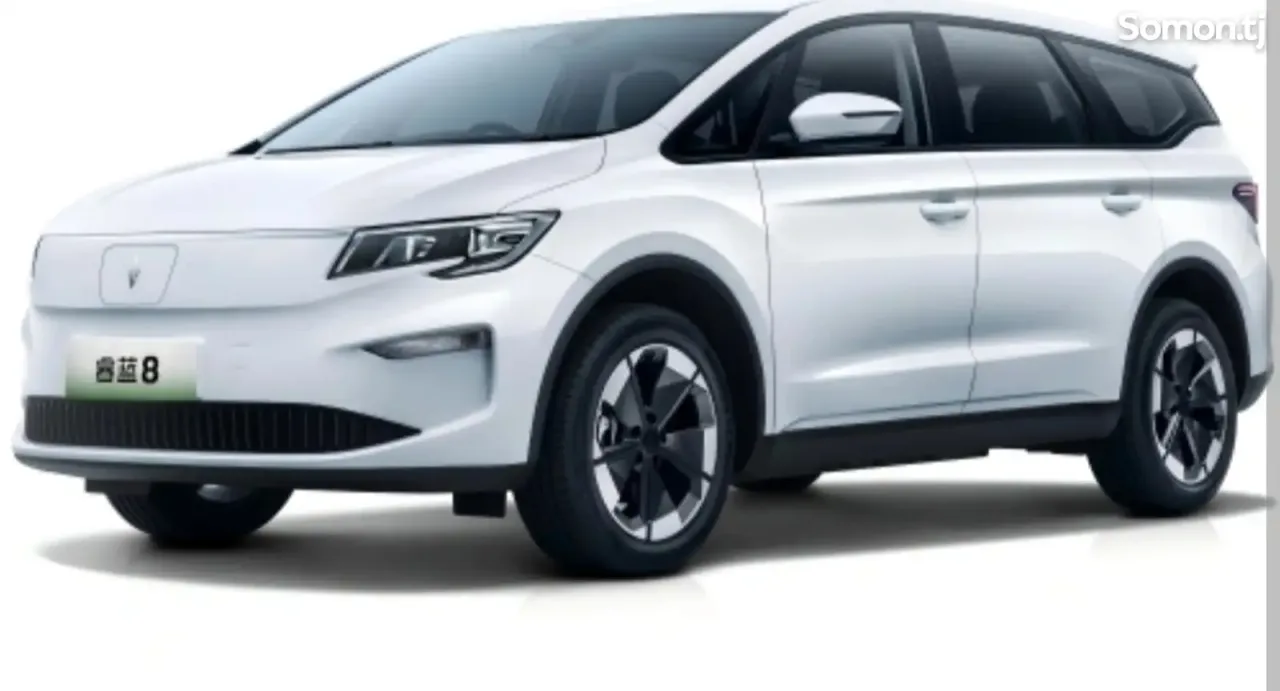 Geely Livan RL7 2025 · AT
