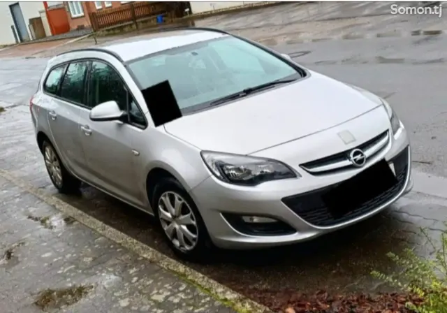 Opel Astra J 2014 · 1.6 MT