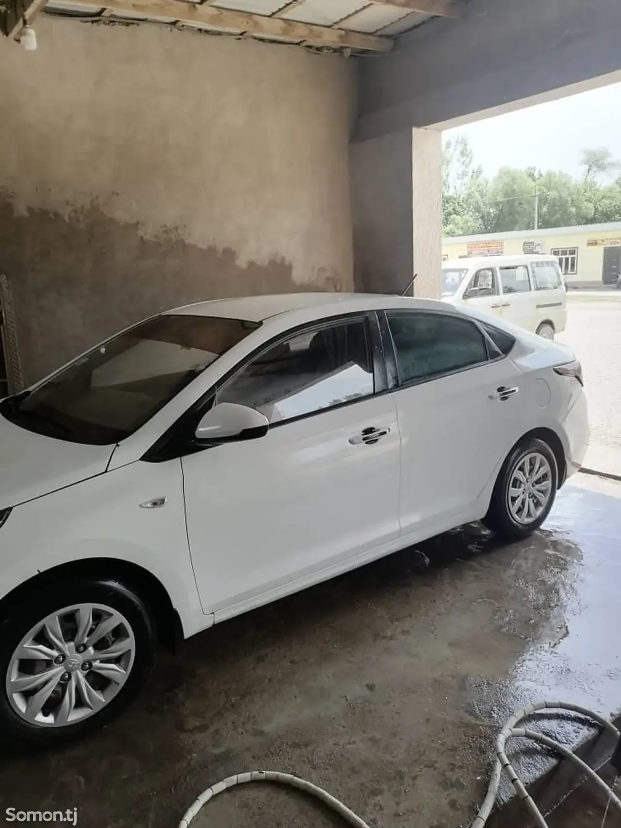 Hyundai Solaris 2018 · 1.8 AT