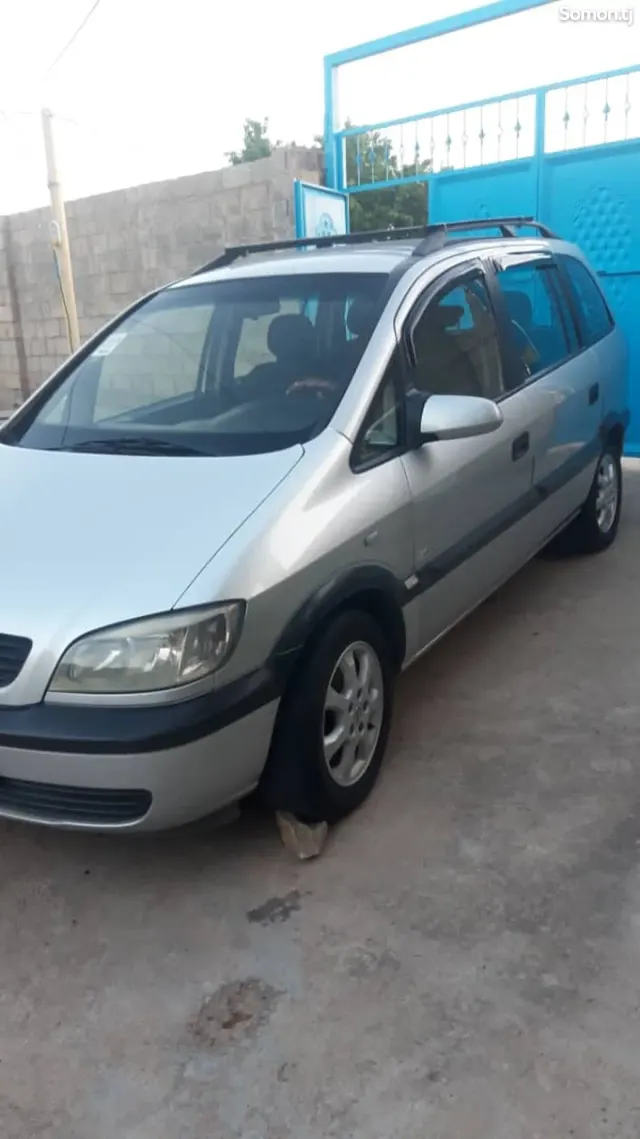 Opel Zafira 1999 · 1.6 MT