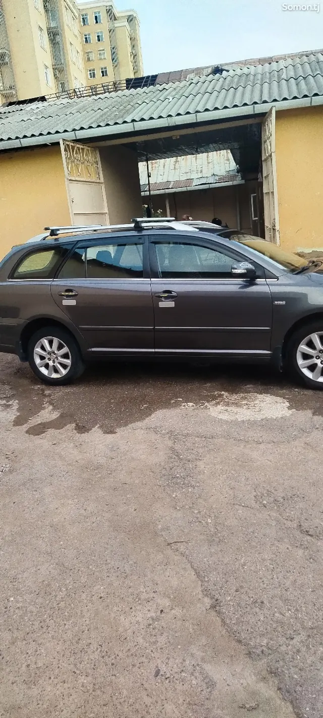 Toyota Avensis 2008 · 1.8 MT