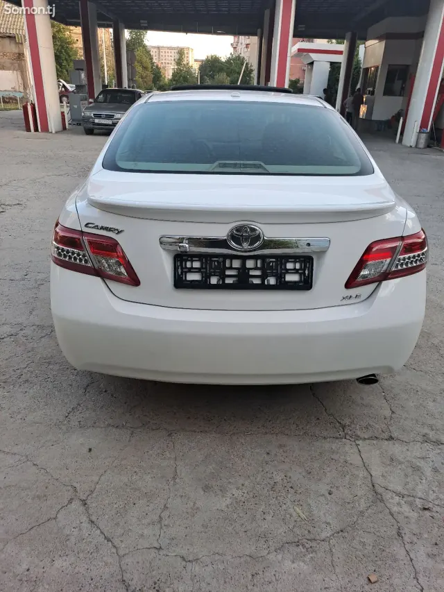 Toyota Camry 2011 · 2.5 AT