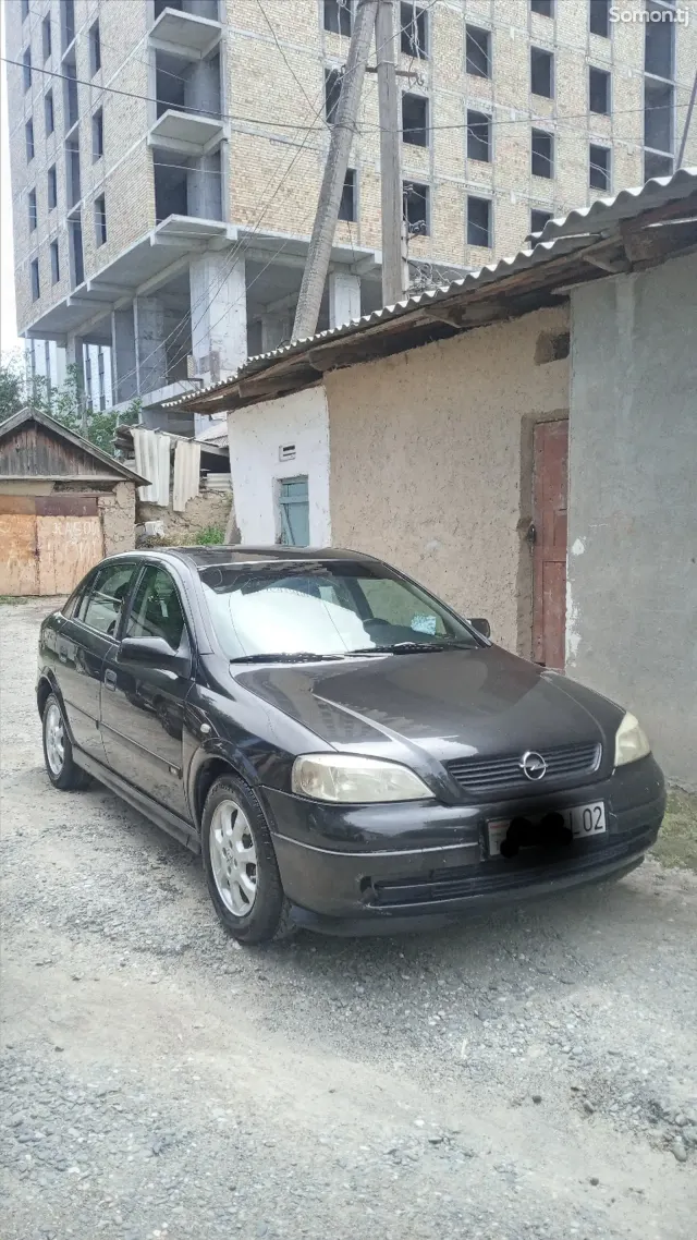 Opel Astra G 2001 · 1.6 MT