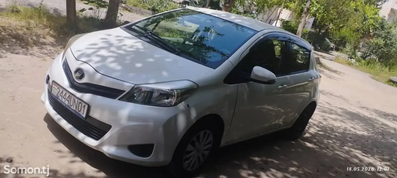 Toyota Vitz 2012 · 1.1 AT