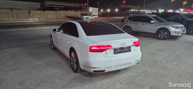Audi A8 2015 · 3.0 AT