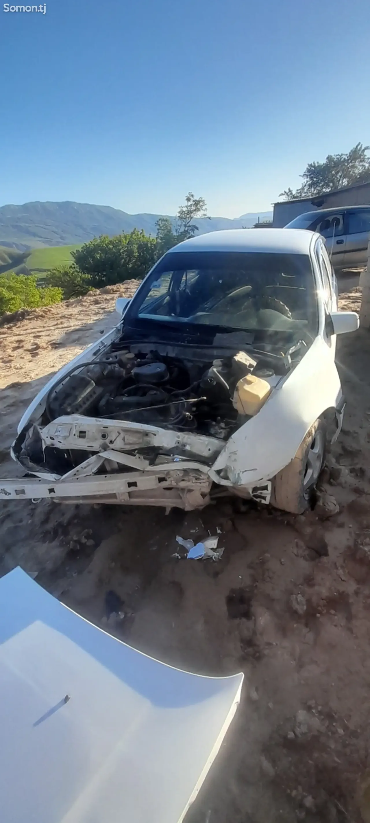 Opel Vectra A 1990 · 1.6 MT
