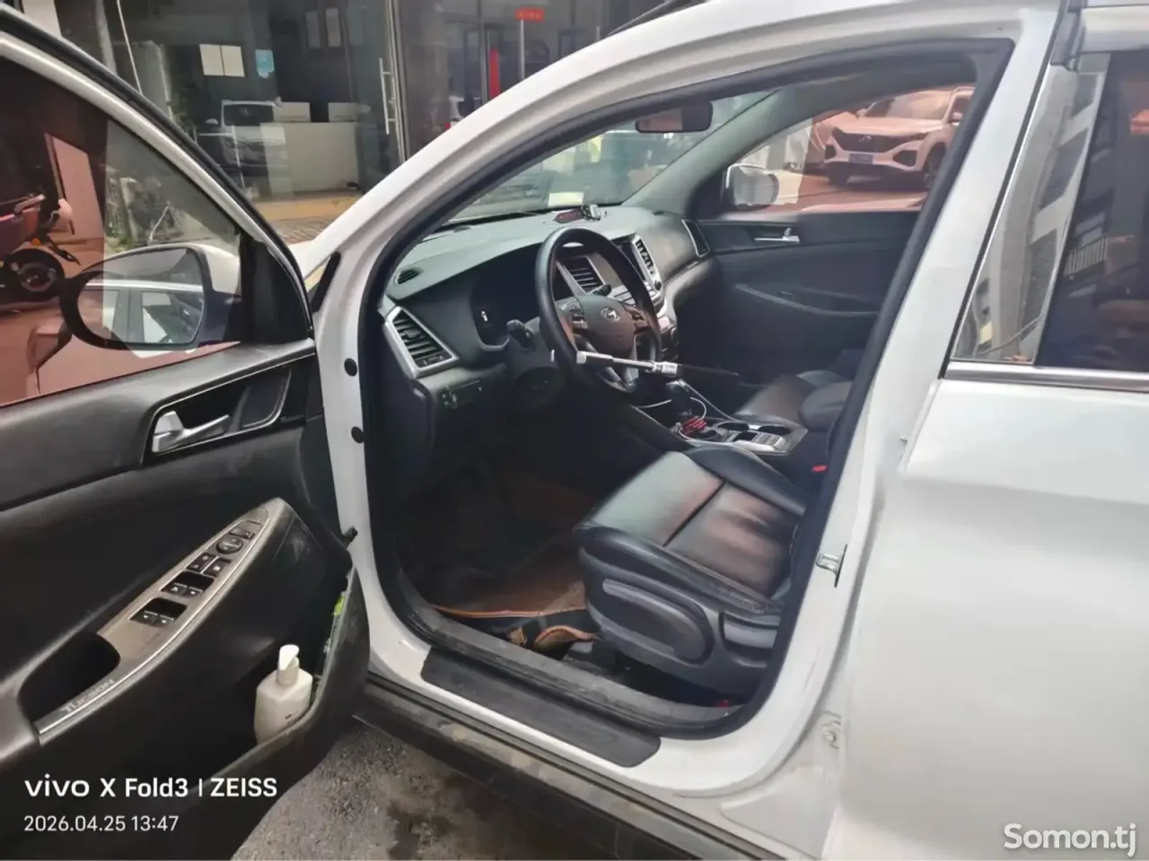 Hyundai Tucson 2015 · 1.6 AT