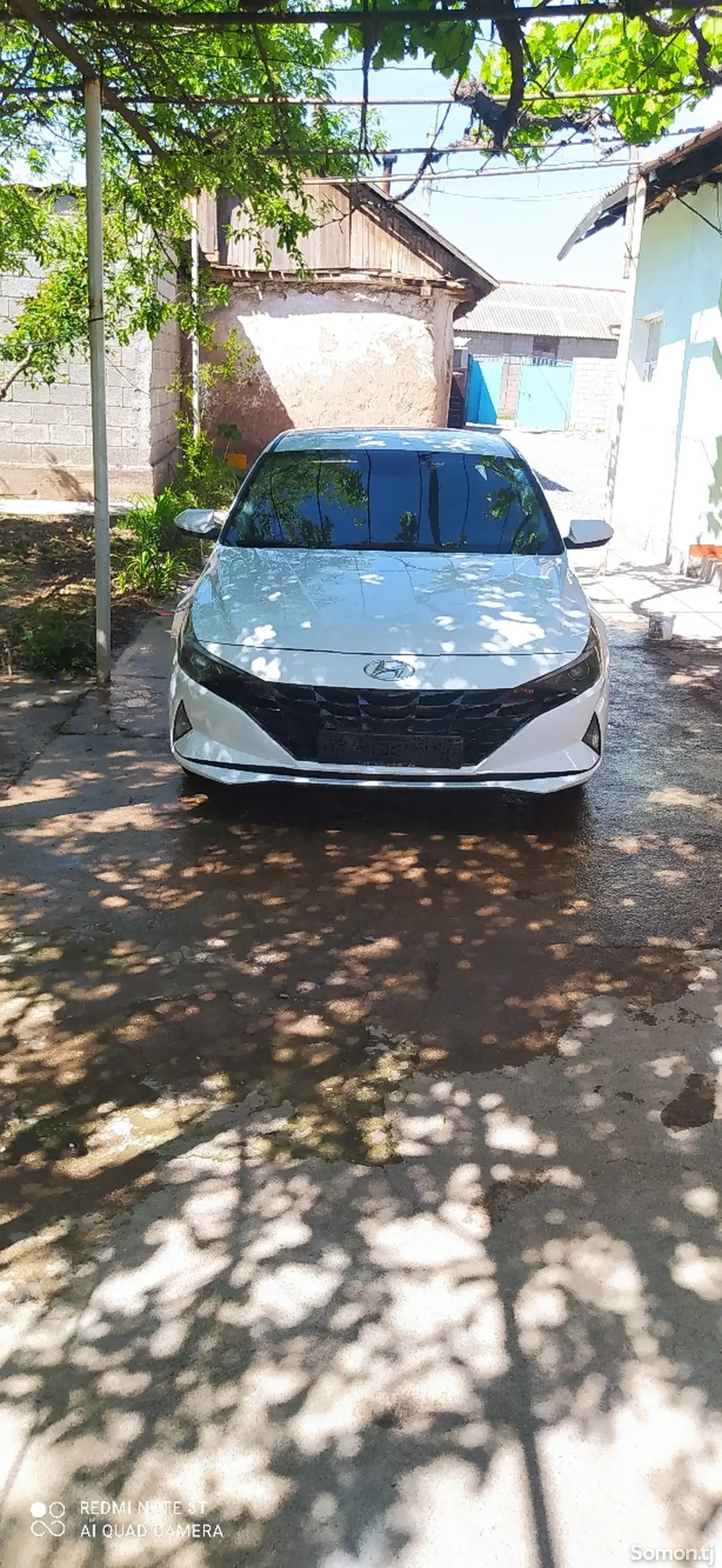 Hyundai Elantra 2022 · 1.6 AT