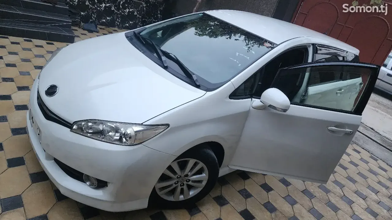 Toyota Wish 2014 · 1.8 AT