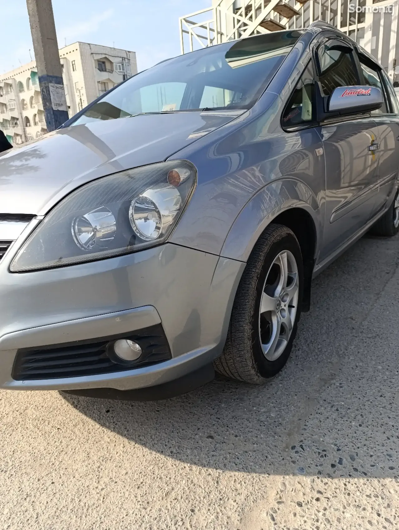 Opel Zafira 2007 · 1.8 MT
