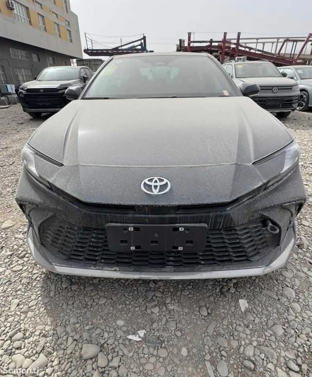 Toyota Camry 2026 · AT
