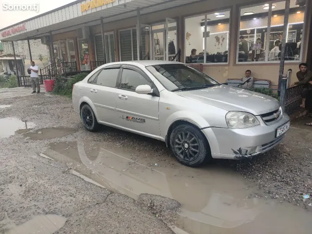 Chevrolet Lacetti 2007 · 1.6 MT