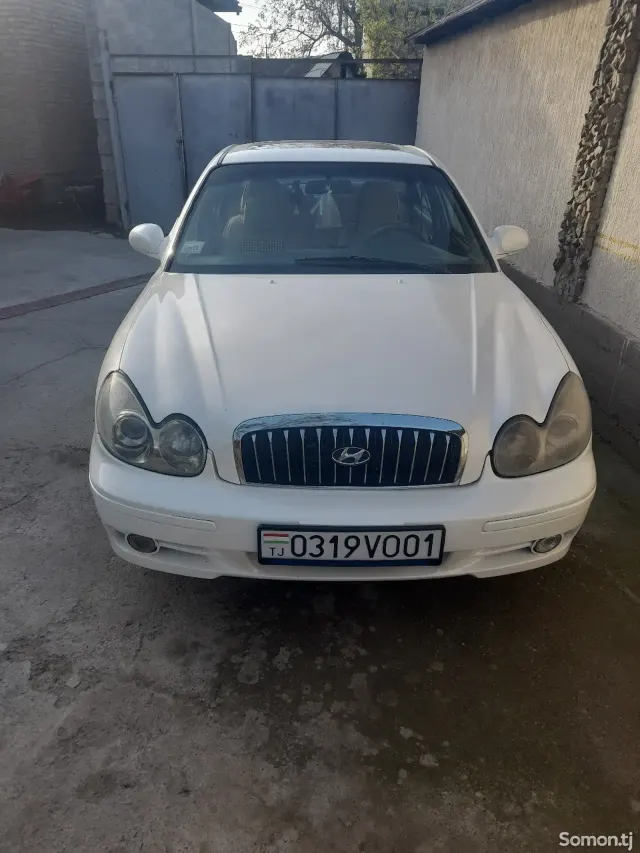 Hyundai Sonata 2003 · 2.0 MT