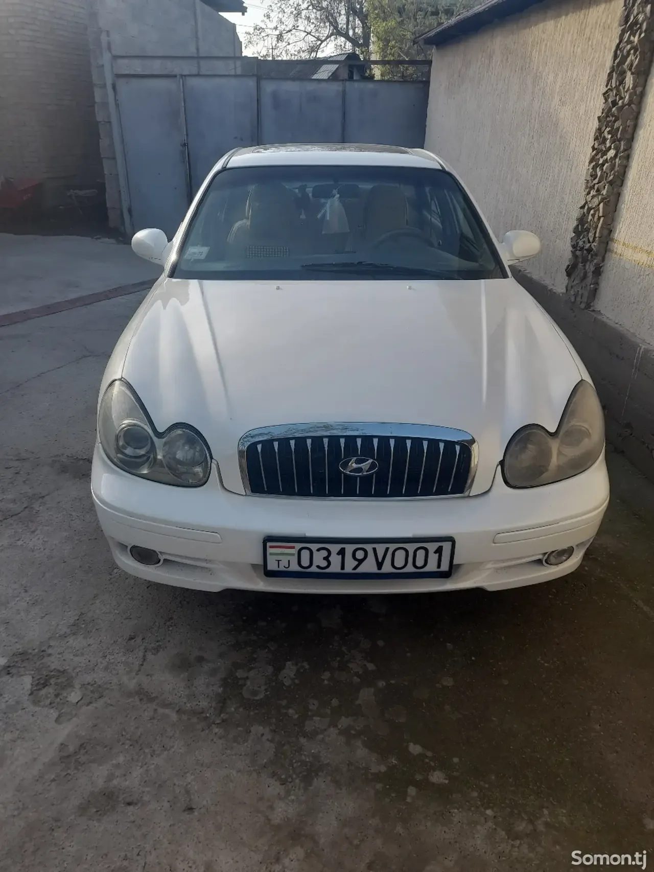 Hyundai Sonata 2003 · 2.0 MT