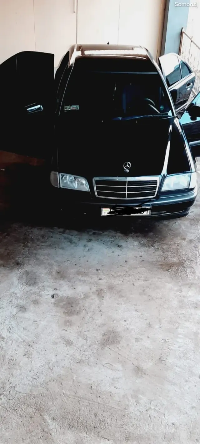 Mercedes-Benz C class 1999 · 2.0 MT