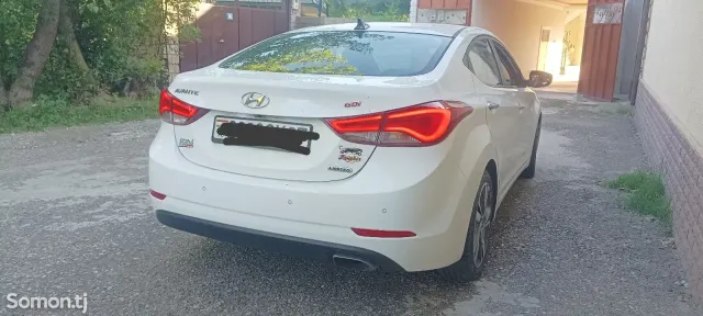 Hyundai Avante 2014 · 1.6 AT