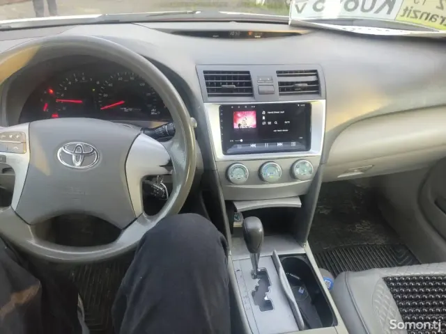 Toyota Camry 2009 · 2.4 AT