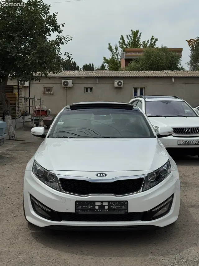 Kia K5 2011 · 2.0 AT
