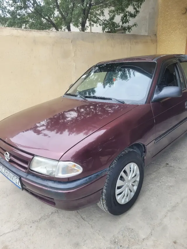 Opel Astra F 1992 · MT