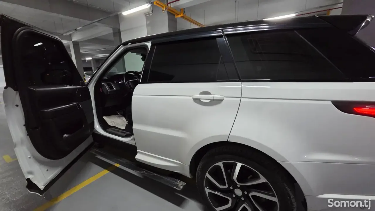 Land Rover Range Rover Sport 2018 · 3.0 AT