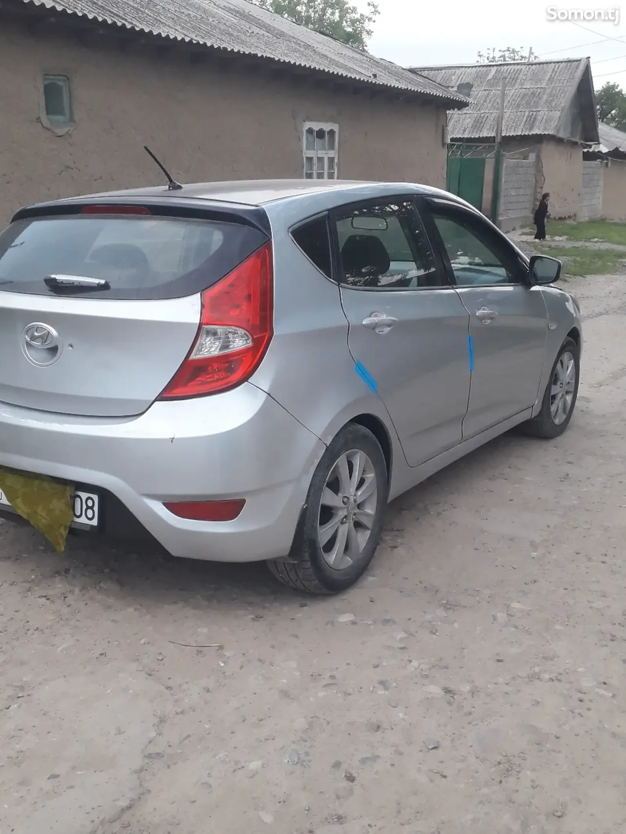 Hyundai Solaris 2013 · 1.4 MT