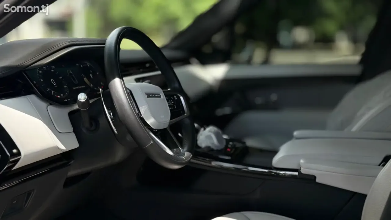 Land Rover Range Rover Sport 2023 · 3.0 AT