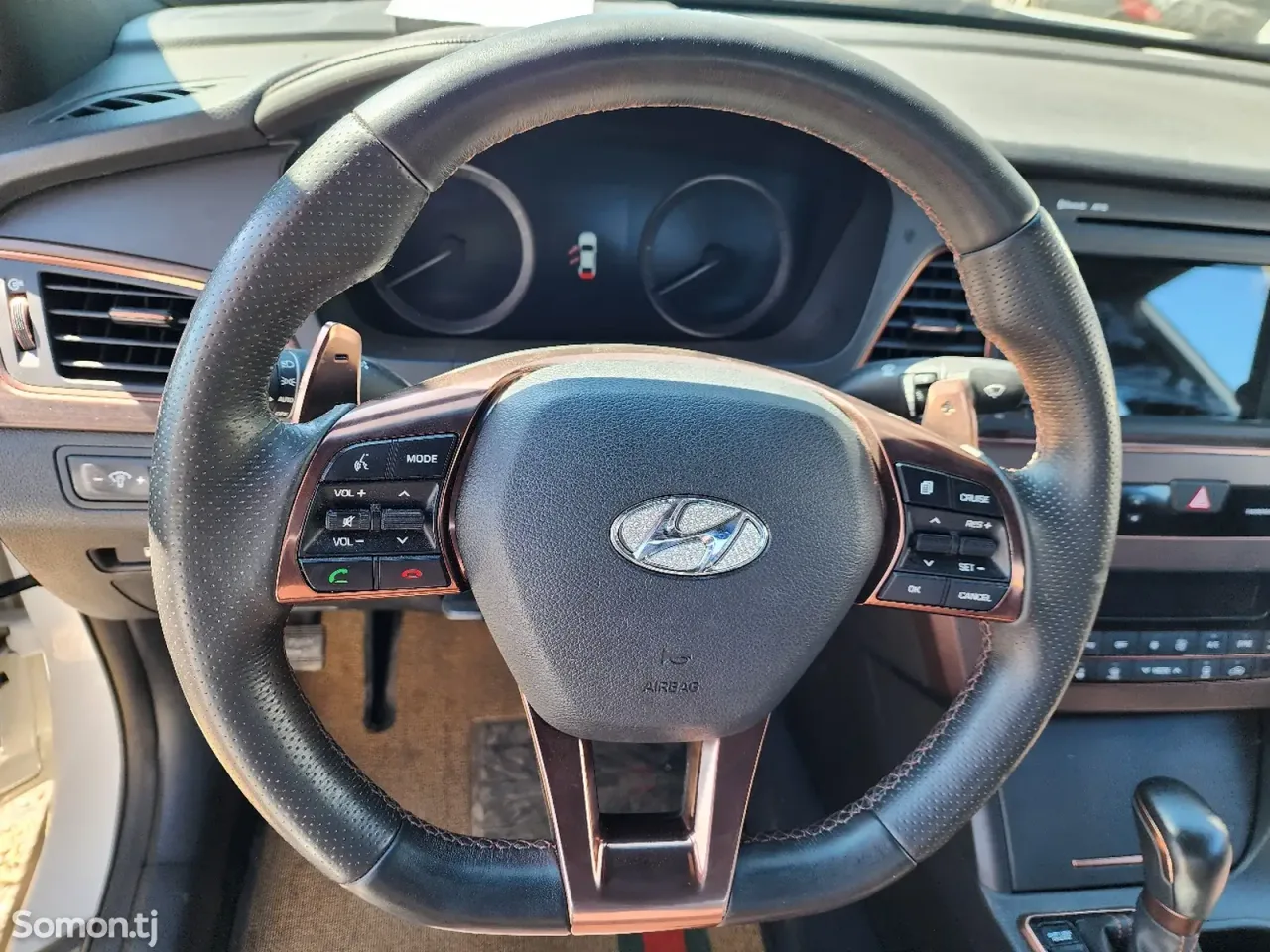 Hyundai Sonata 2015 · 1.6 AT