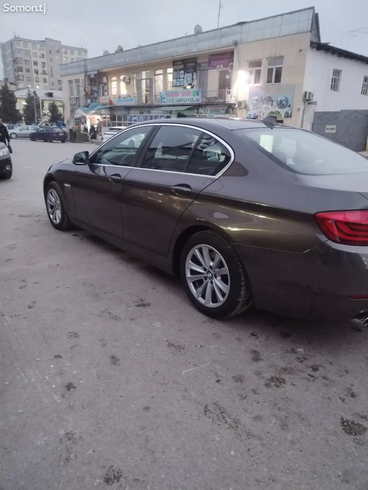 BMW 5 series 2011 · 3.0 AT