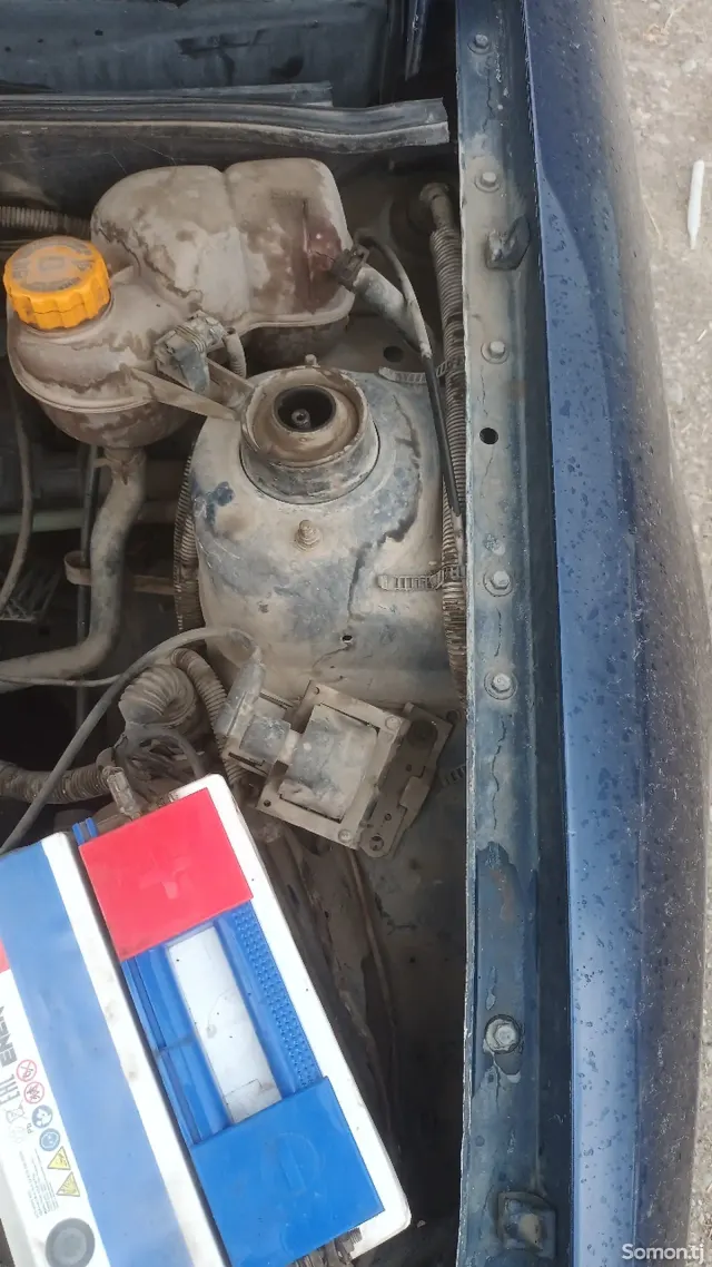 Opel Astra F 1993 · 1.6 MT