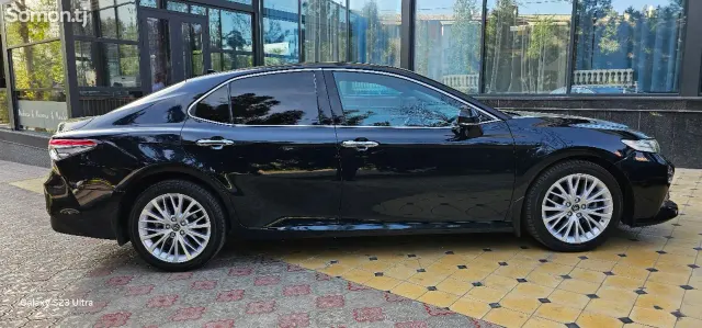 Toyota Camry 2019 · 2.5 AT