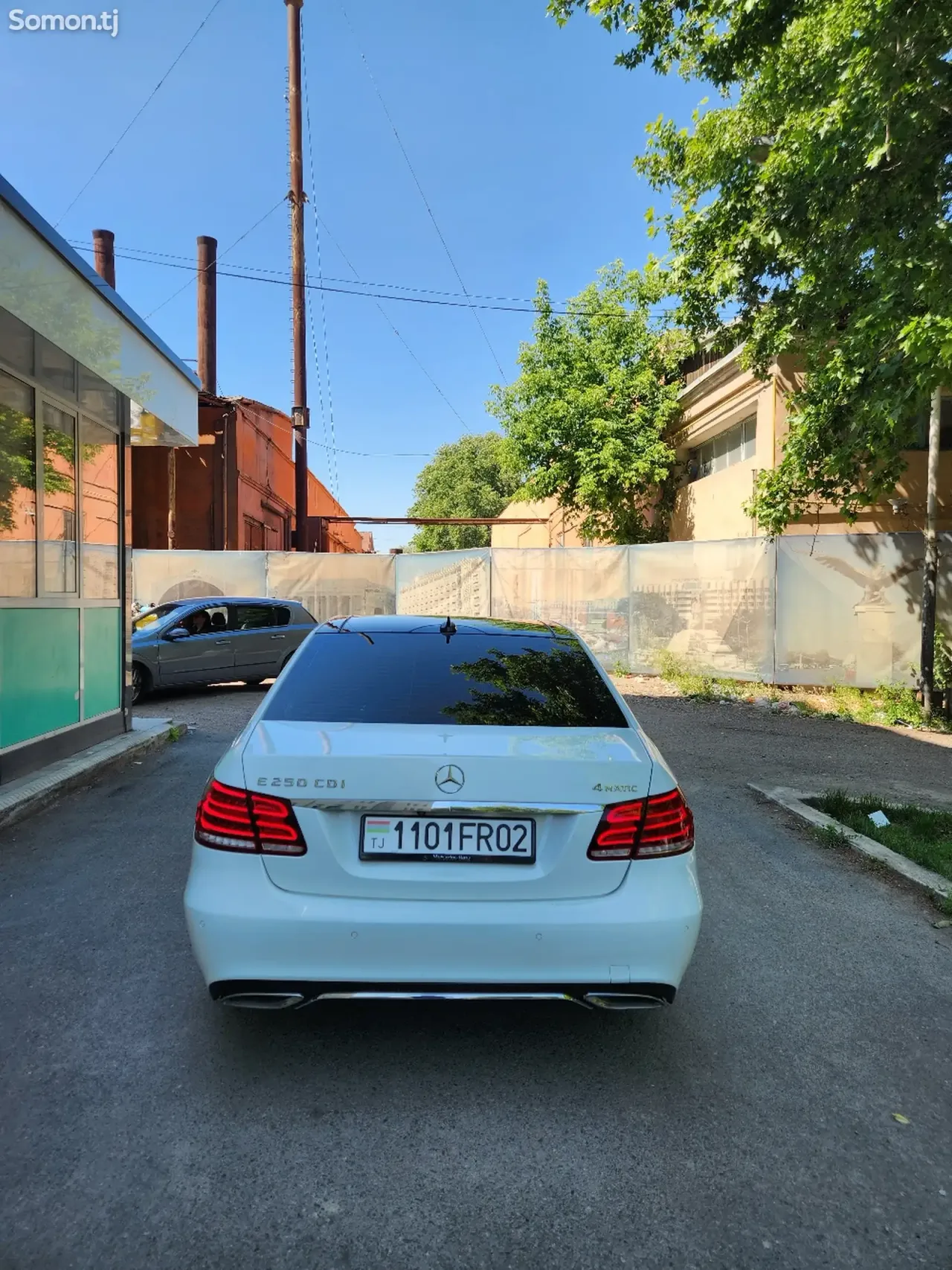 Mercedes-Benz E class 2014 · 2.5 AT