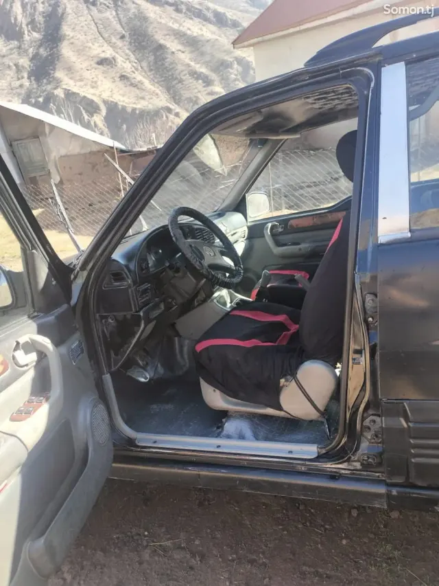 Ssang Yong Musso 1997 · 2.9 MT