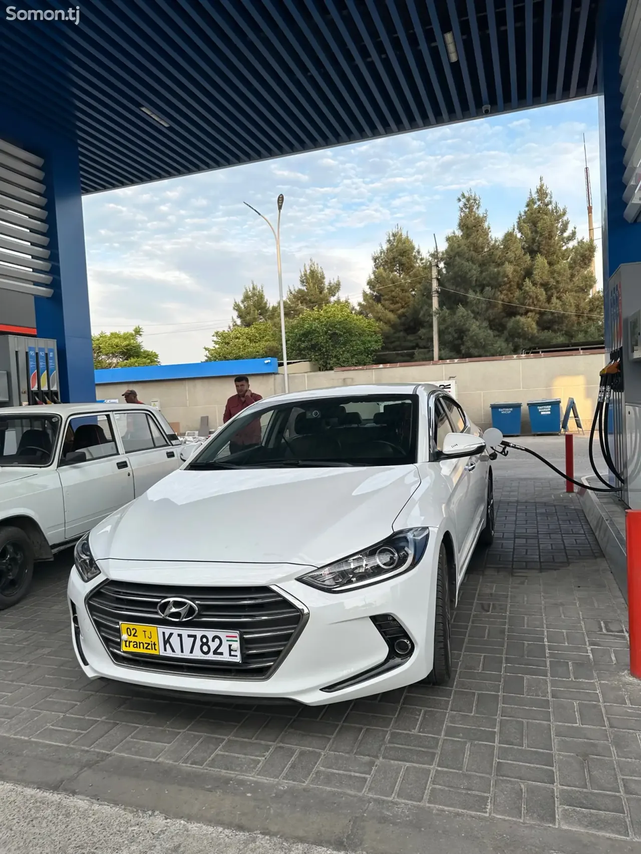 Hyundai Avante 2015 · 1.6 AT