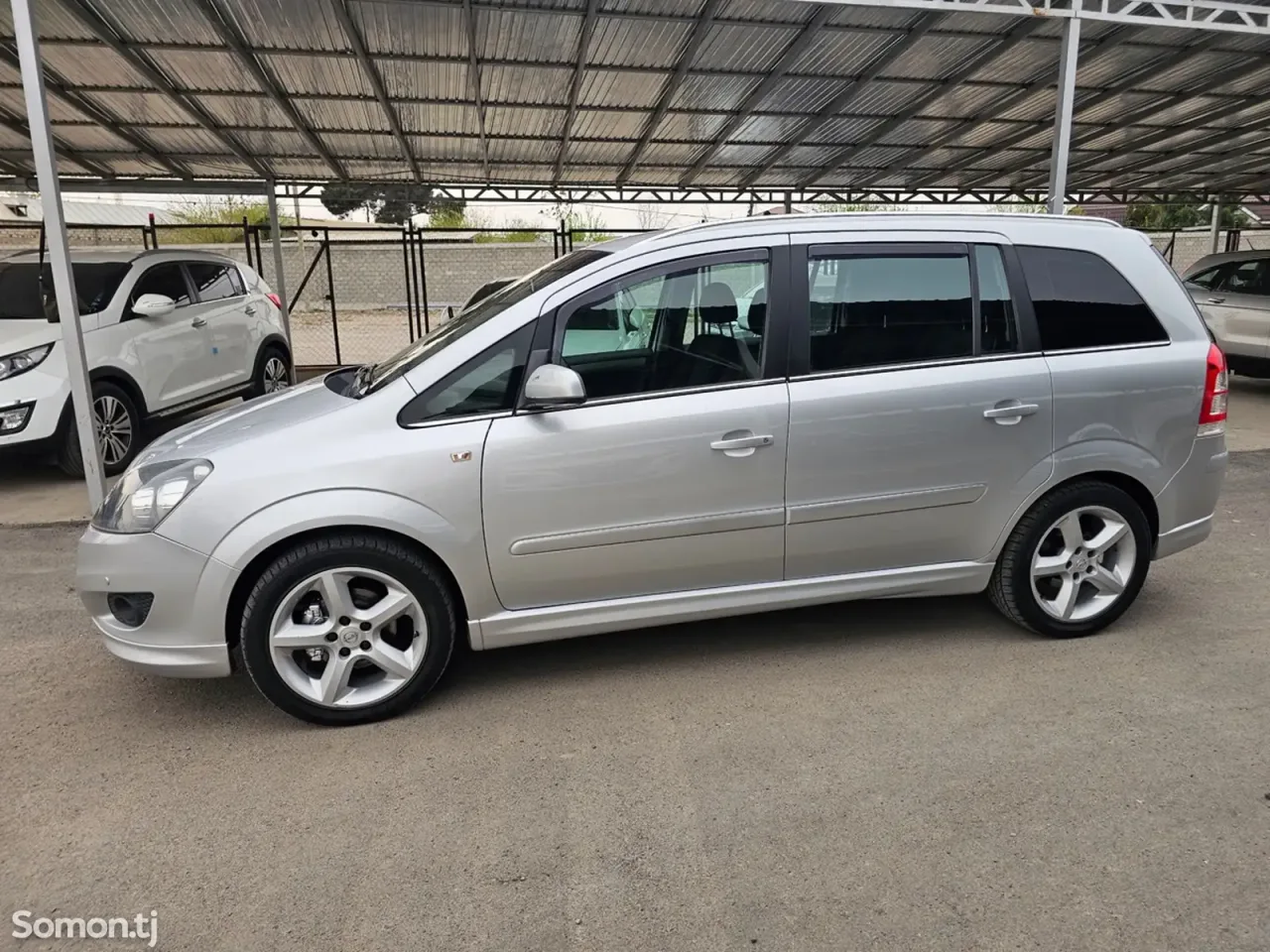 Opel Zafira 2008 · 1.8 MT