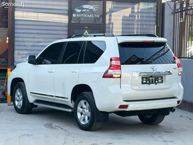 Toyota Land Cruiser Prado 2015 · 4.0 AT