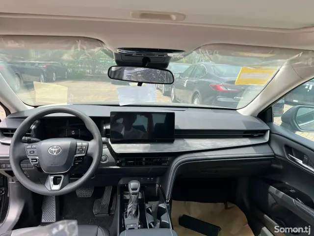 Toyota Camry 2025 · 2.0 CVT