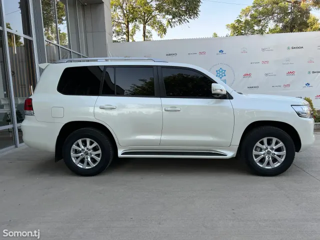 Toyota Land Cruiser 2021 · 4.0 AT