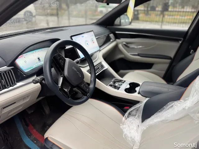 BYD Song Plus 2025 · AT