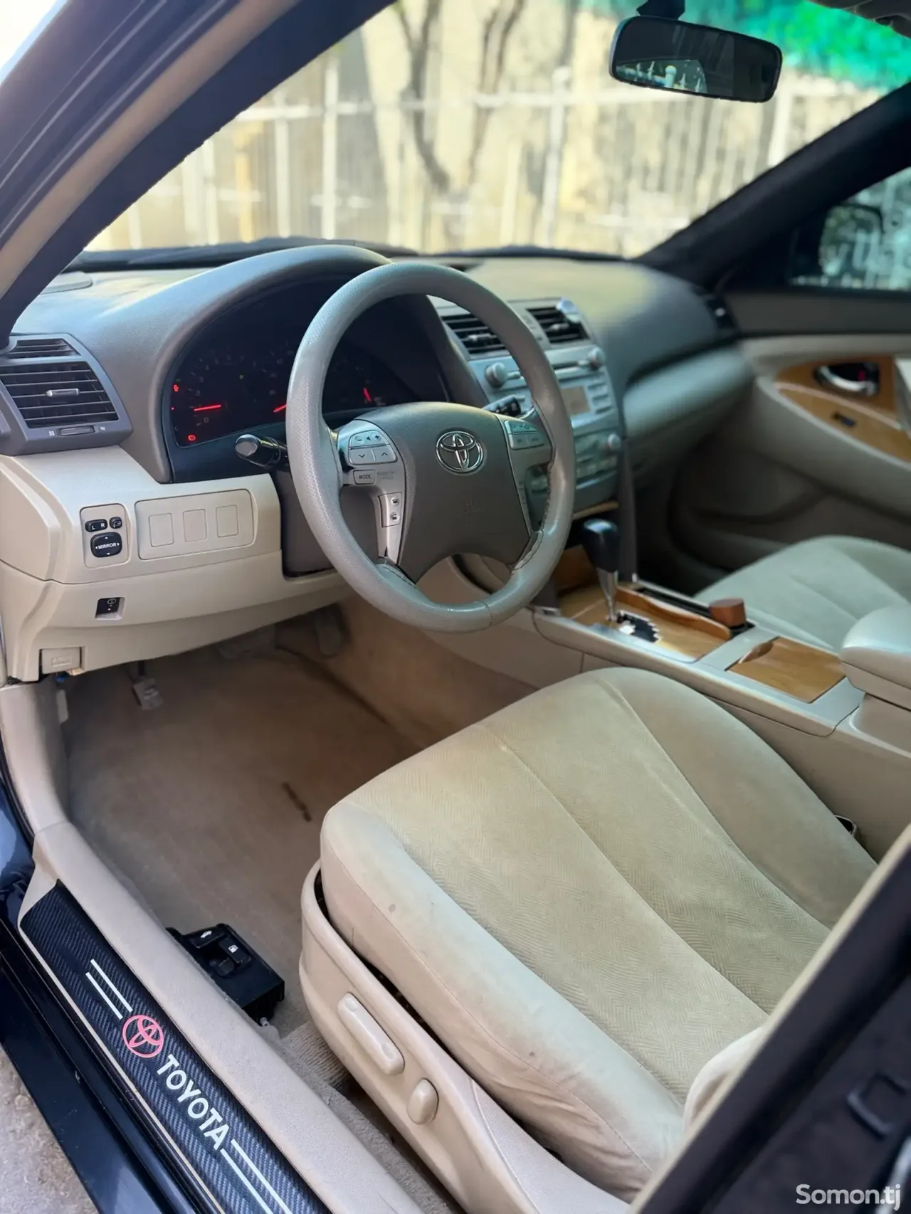 Toyota Camry 2007 · 2.4 AT