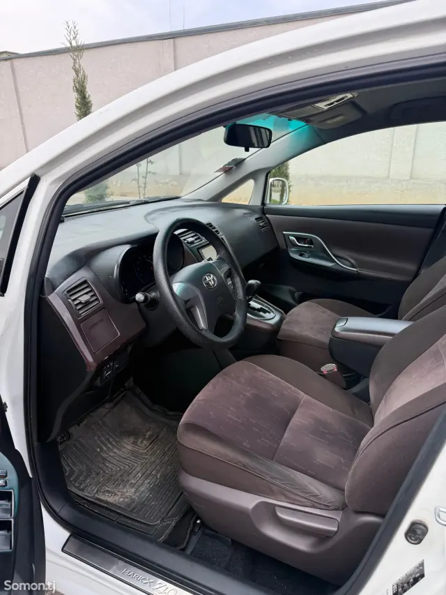 Toyota Mark X ZiO 2008 · 2.4 AT