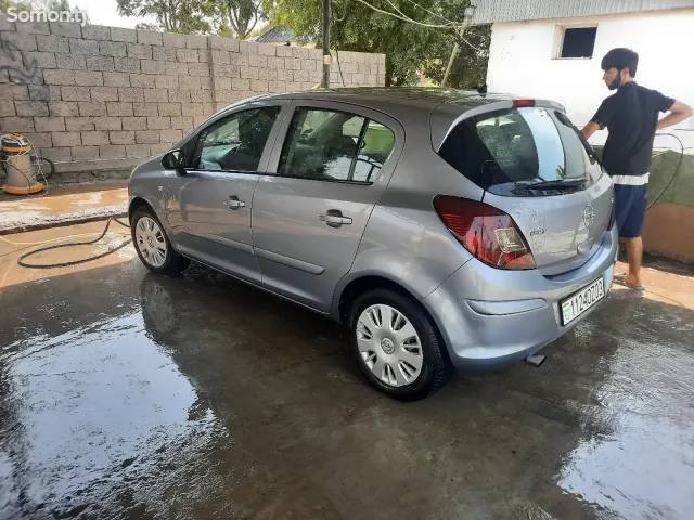 Opel Corsa 2007 · 1.6 MT