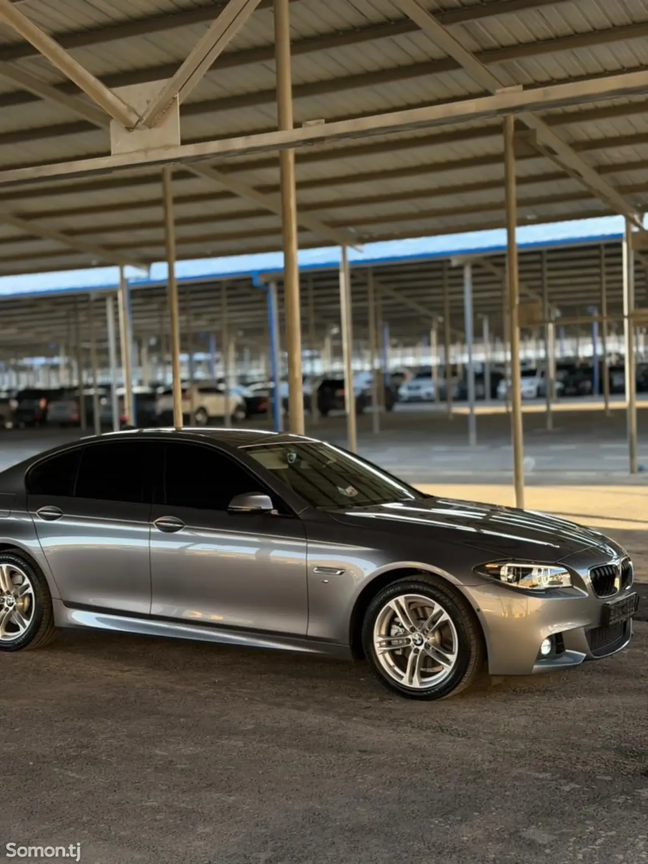 BMW 5 series 2015 · 2.0 AT