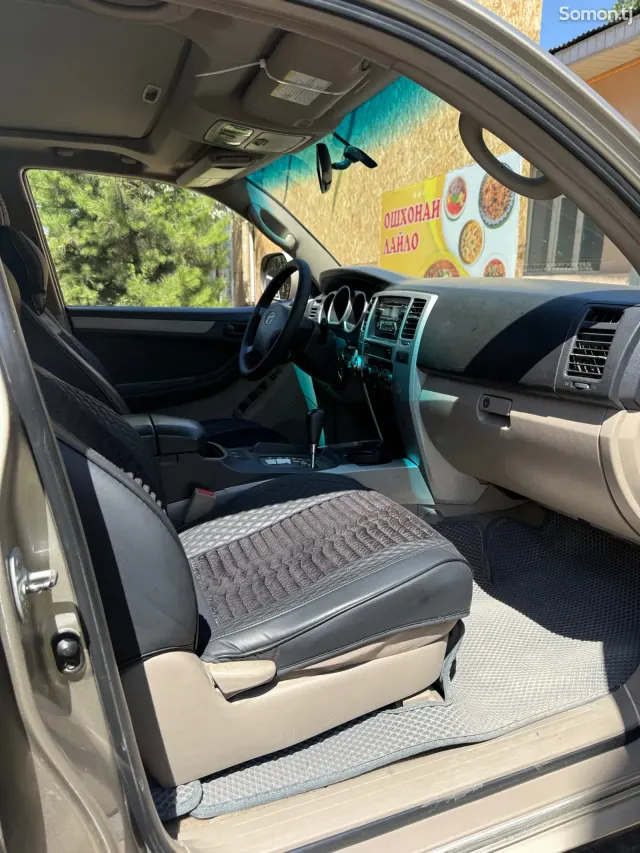 Toyota 4Runner 2005 · 4.0 AT