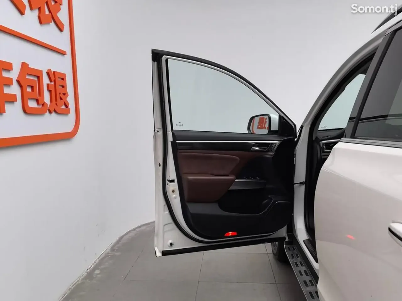 GAC Trumpchi GS8 2017 · AT