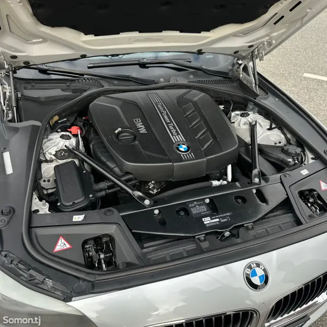 BMW 5 series 2013 · 2.0 AT