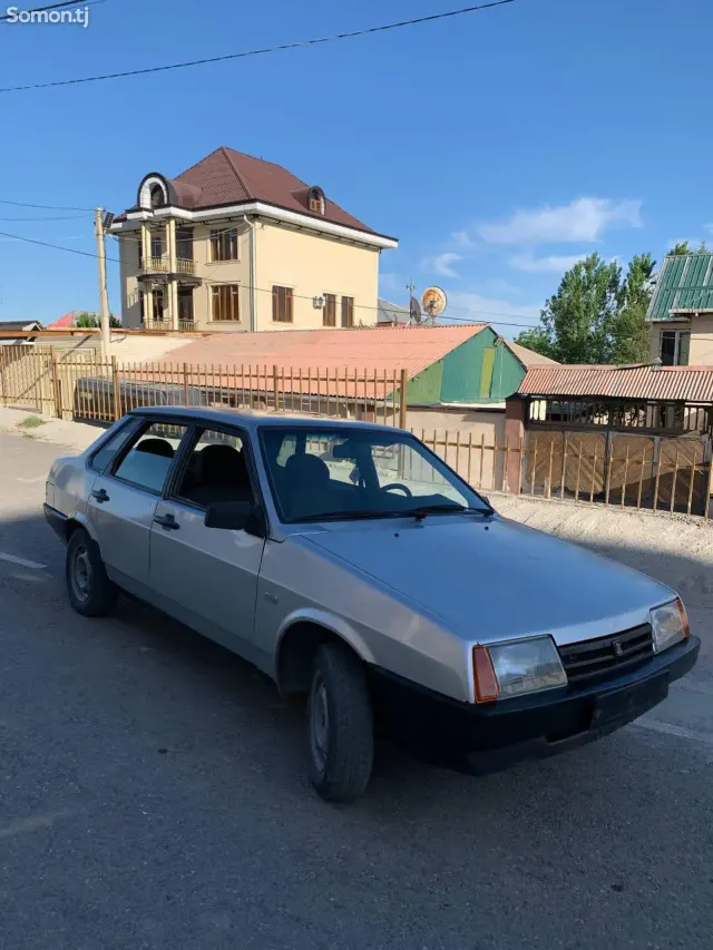 Lada (ВАЗ) 21099 2004 · 1.6 MT