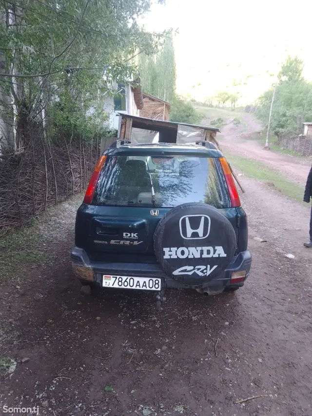 Honda CR-V 1997 · 2.4 MT