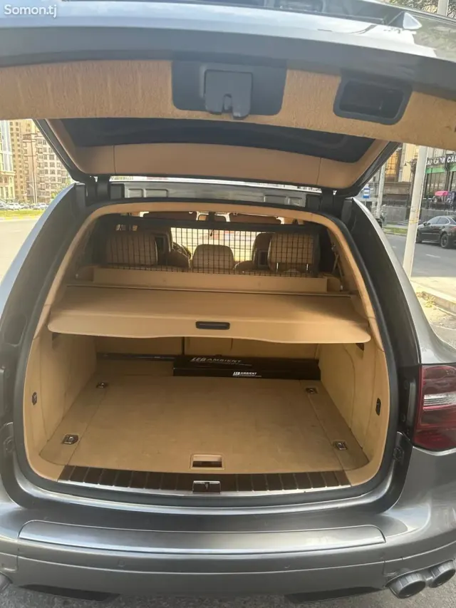 Porsche Cayenne 2010 · 4.8 AT